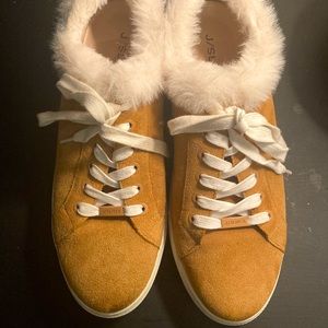 J/SLIDES Woman’s Mellia lace up sneakers. Very good condition Size 10.